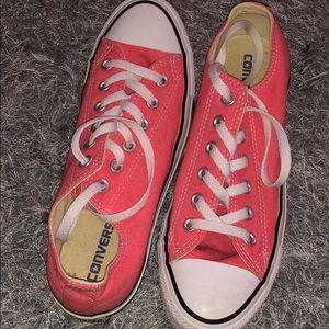 Converse low top